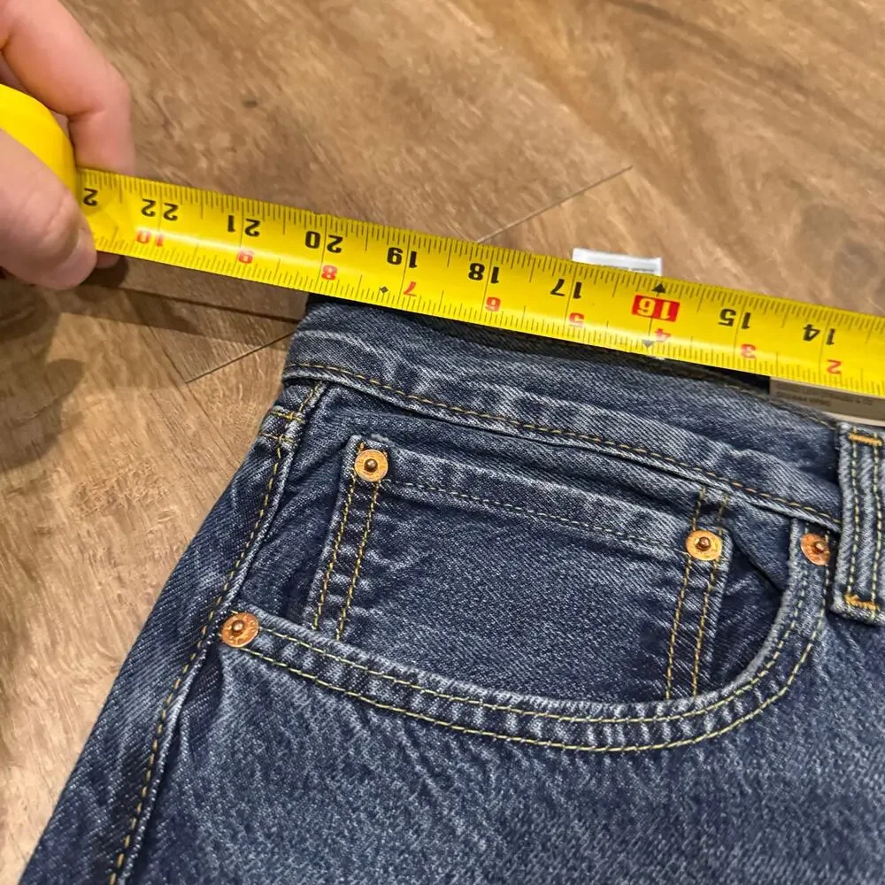 LEVI'S Men's NEW 565 Loose Straight Fit Jeans 38
